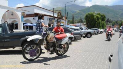 Las motos invaden Taf� del Valle