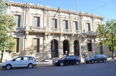 "FORMAR DOCENTES CONTRIBUYE A SENTAR LAS BASES DE UN FUTURO EDUCATIVO PARA NUESTRA COMUNIDAD"