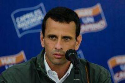 Capriles llam� a no caer en "rumores ni odios"
