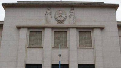 La Bancaria denunci� la inconstitucionalidad del �blindaje� dado a Cortalezzi en la Caja  