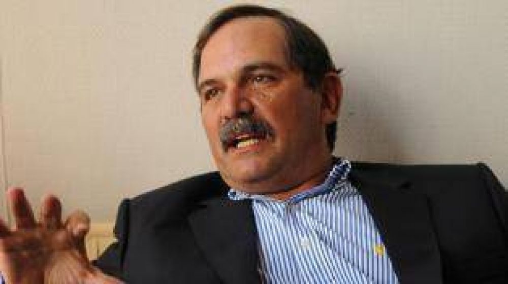 Alperovich confirm� que no se tomar� vacaciones 