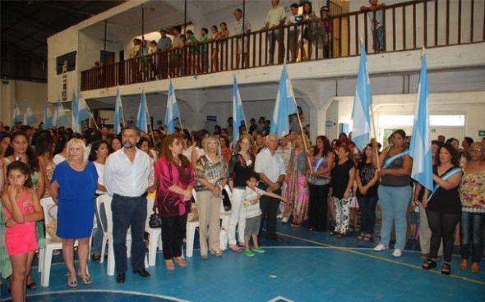 M�s de 500 adultos pilarenses finalizaron sus estudios secundarios en el marco del Plan Fines 2