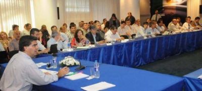 Capitanich reuni� a todos sus funcionarios, hizo autocr�tica y baj� duras directivas