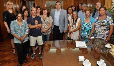 El Gobierno recibi� a integrantes de pueblos originarios de Mendoza  