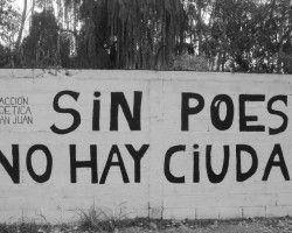 M�s poes�a en la pared