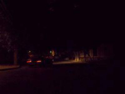 Calles a oscuras y sin sem�foros por una baja de tensi�n