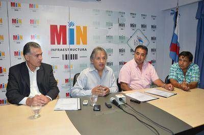 Firman importantes convenios para construcci�n de obras