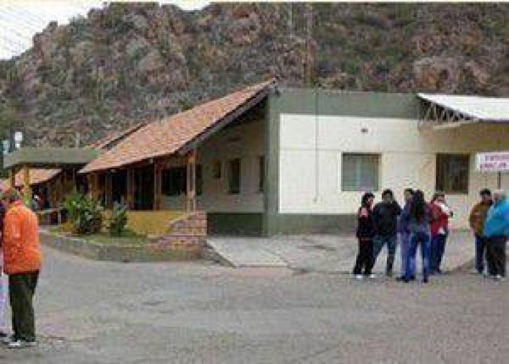 Aproslar: �El a�o nuevo lleg� con un bols�n de mentiras� 