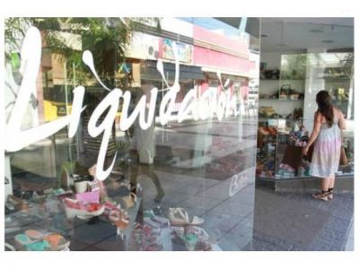 Para impulsar ventas empez� la liquidaci�n