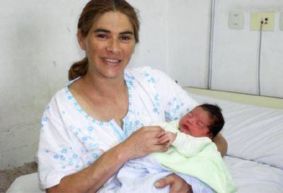 Mariela es la primera zarate�a que naci� durante este a�o