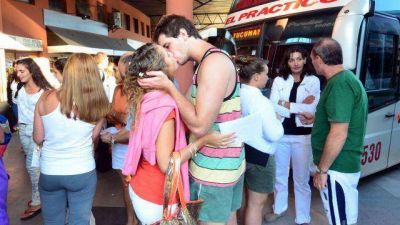 Turismo joven: noche, playa y comida al paso