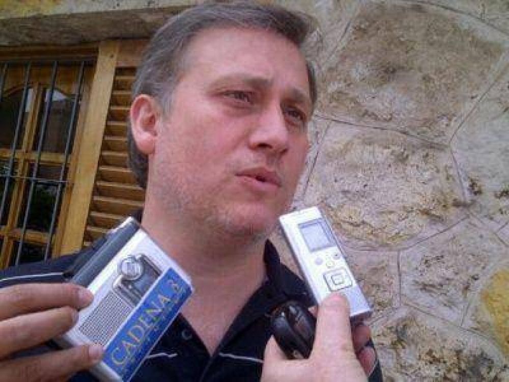 "MAR DEL PLATA DEBE SALIR A PELEARLE A CARLOS PAZ", DIJO AVIL�S