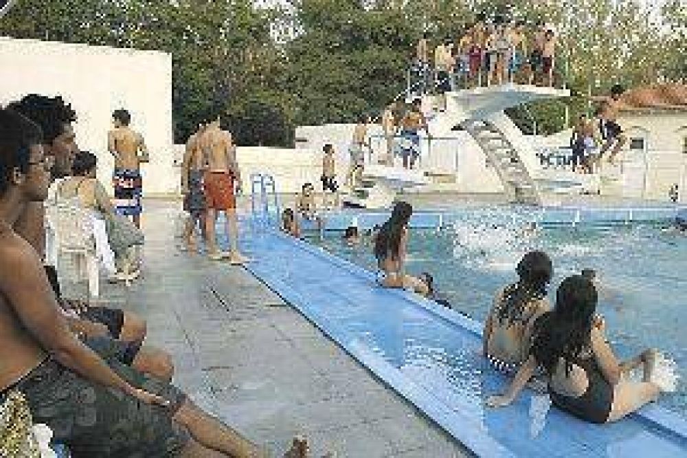 Calidad de Vida controla la habilitaci�n de natatorios