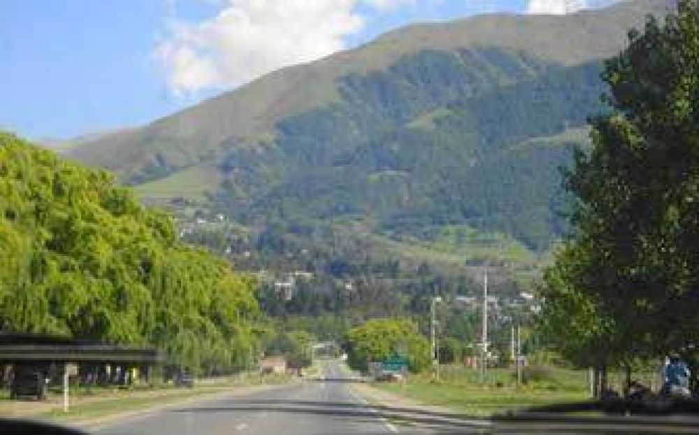 Intenso movimiento en la ruta que va a los Valles 