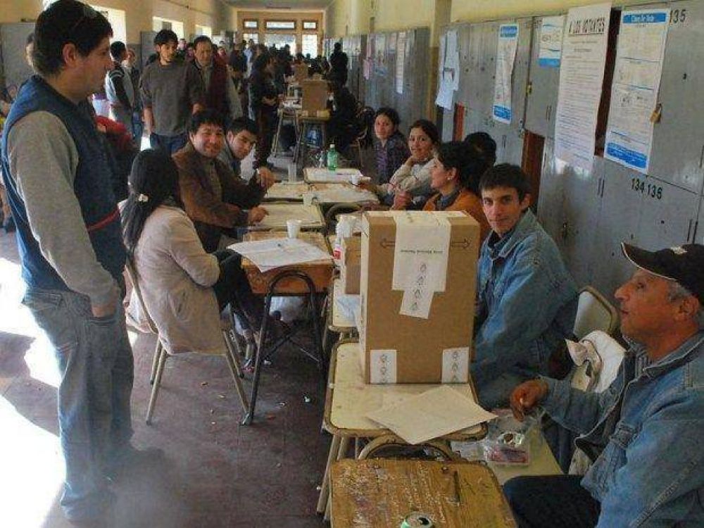 Los salte�os se preparan para ir cuatro veces a las urnas