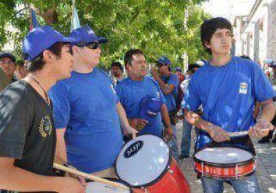 Uatre reiter� que har� medidas de fuerza si no hay acuerdo salarial  