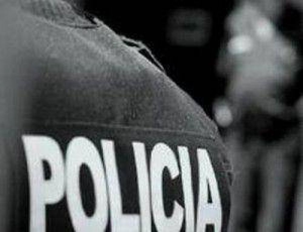 Hallan un autom�vil que pose�a pedido de secuestro en Santa Fe por ser robado