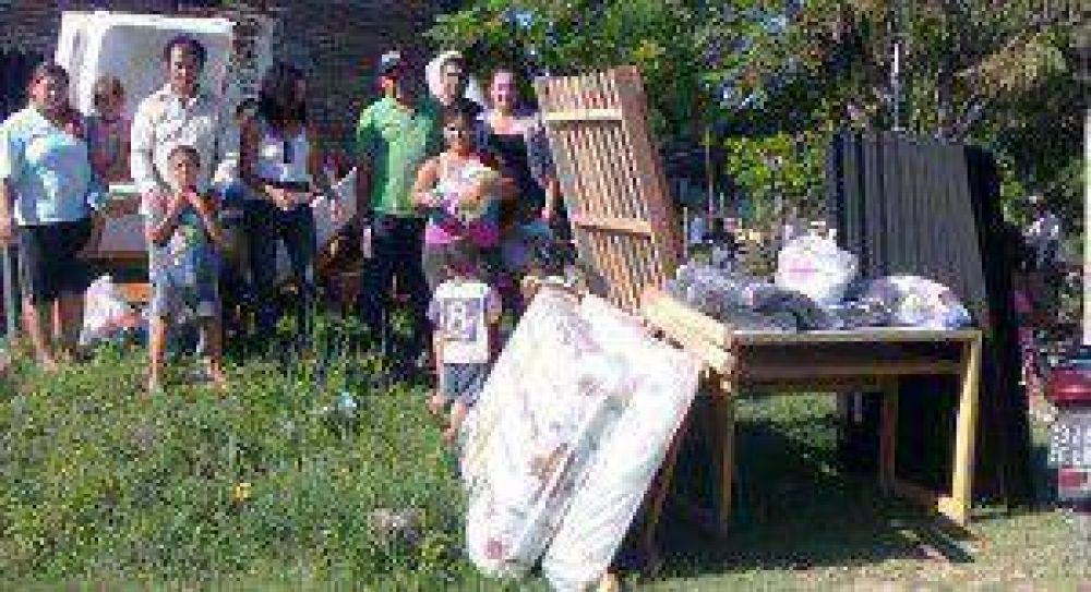 Asisten a familias cuyos hogares fueron afectados por incendios