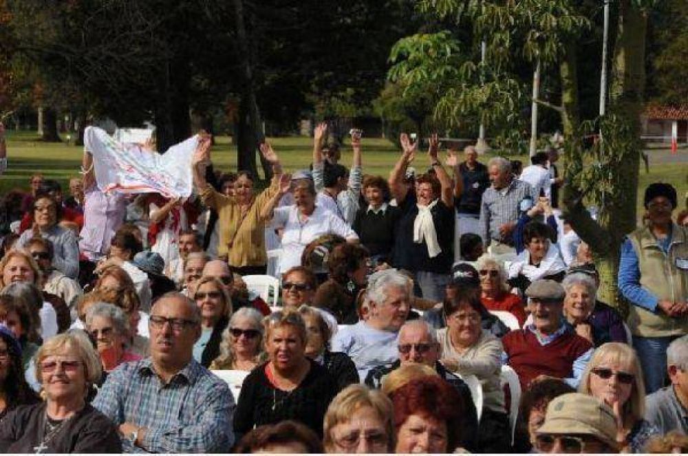 Cerca de 3 mil jubilados de la Provincia visitaron la Quinta de Per�n 