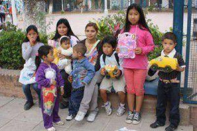 Preparan m�s de 200 mil juguetes para entregar en Reyes