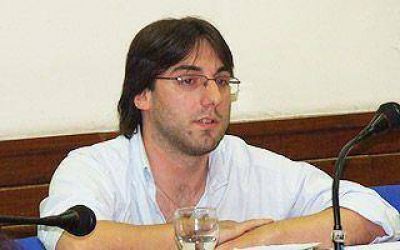 Para Galetovich el radicalismo debe ir solo o con el FAP
