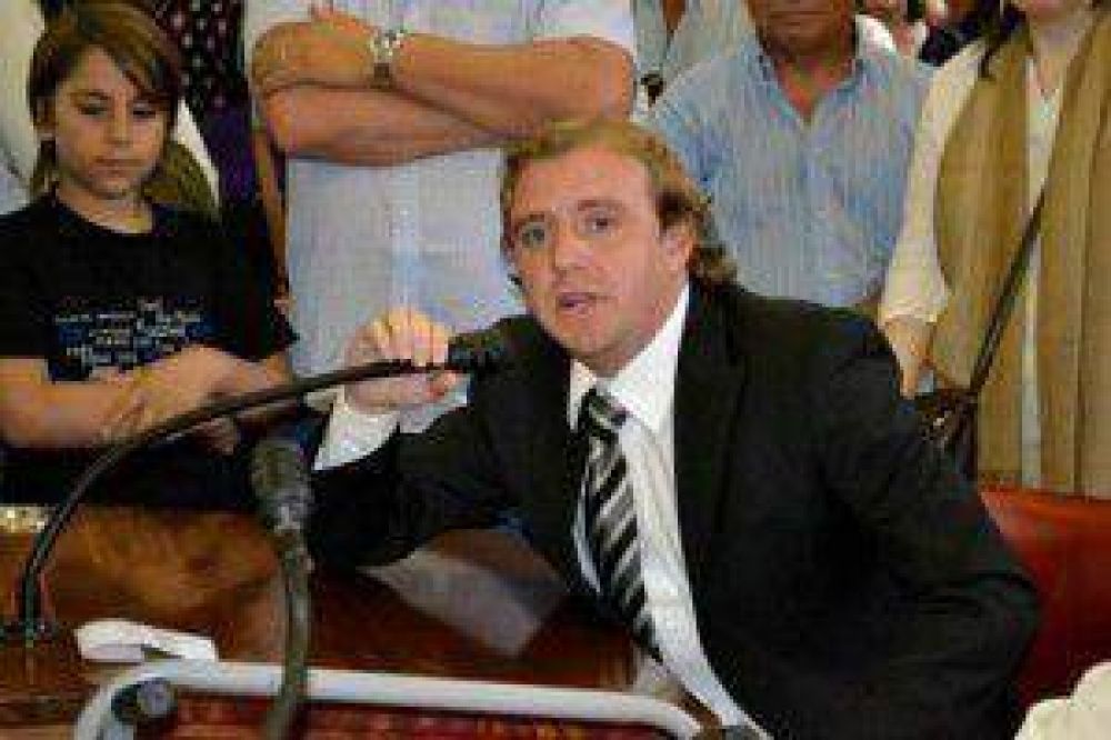 Maraude se reuni� con los vecinos de Villa Primera por la inseguridad