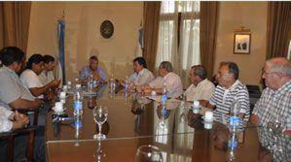 Gioja y la CGT acordaron gestiones conjuntas