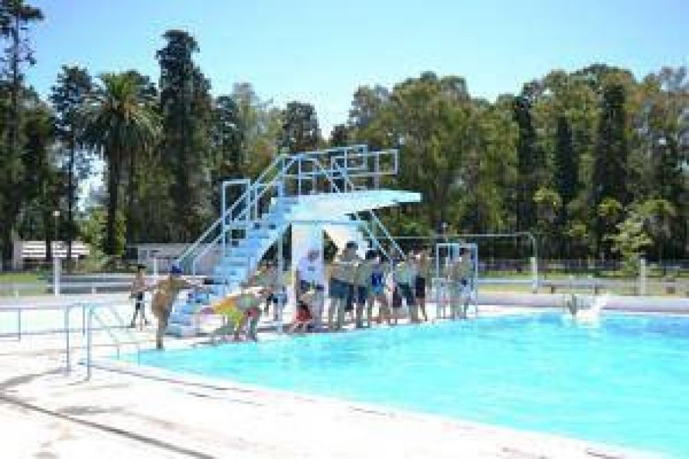 Se inaugur� la temporada de pileta y las escuelas de verano
