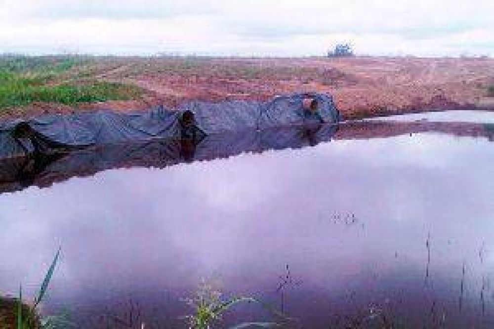 Desactivan un potencial desastre ecol�gico que amenazaba a Santiago
