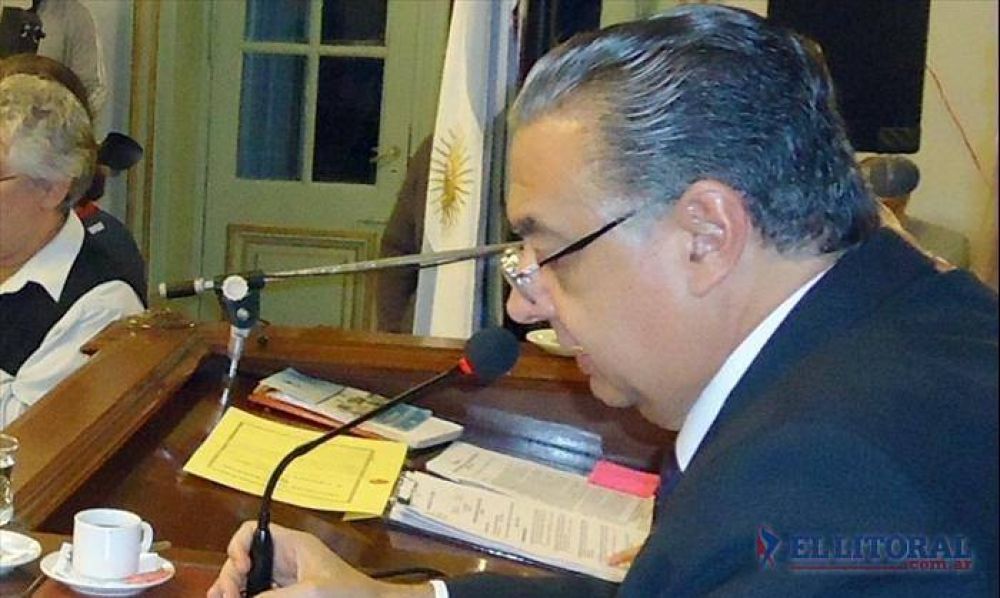 Cassani: �La re-re de intendentes es v�lida y la queja del PJ es pol�tica�