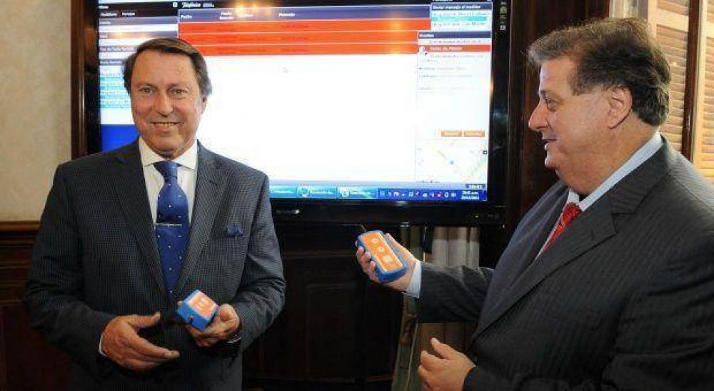Colocan m�s "botones antip�nico" en hospitales para proteger al personal