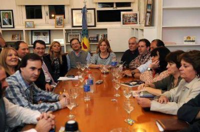El 14 enero abrir�n la paritaria docente