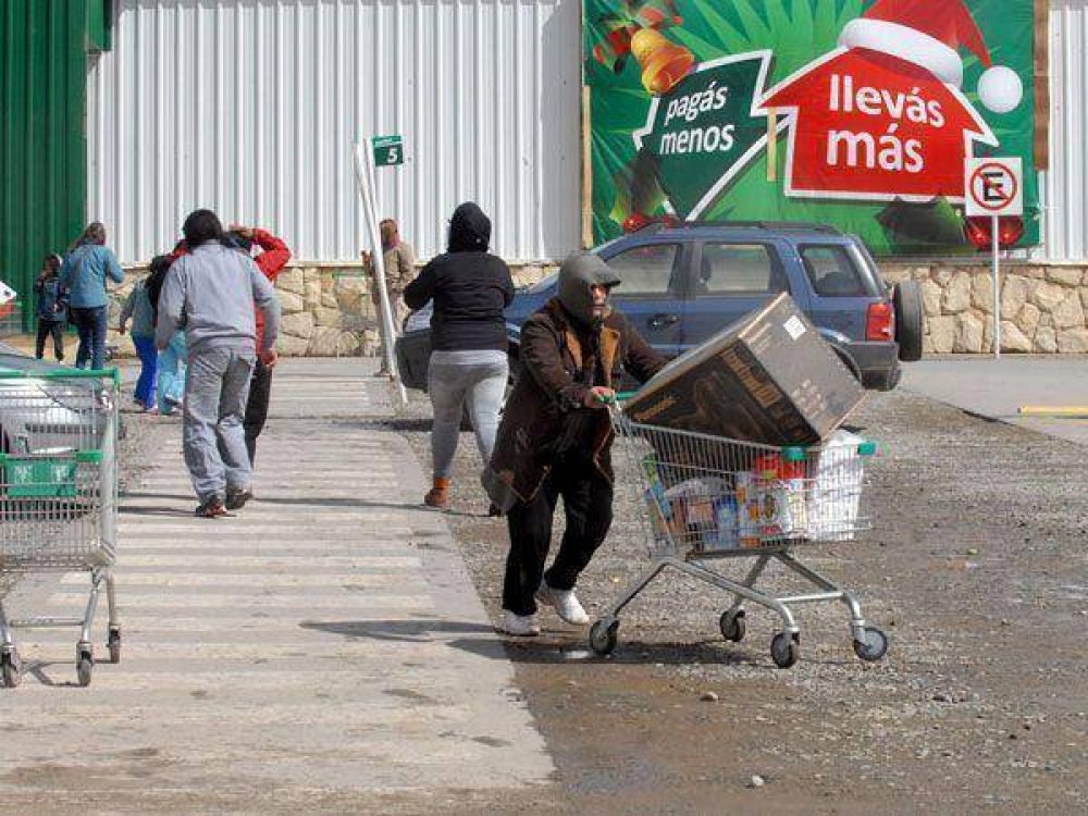 Pese a la presi�n, el intendente de Bariloche se resiste a dejar su cargo 