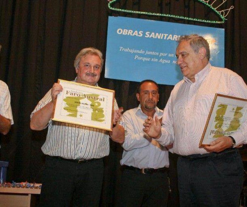 Fundaci�n Faro Austral distingui� a OSSE por el apoyo al programa Faro Lector