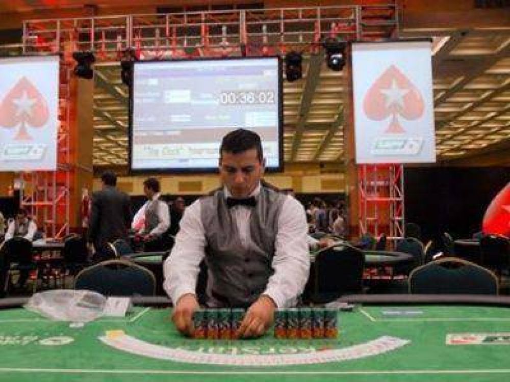 PASAN A PLANTA PERMANENTE A 271 EMPLEADOS DE CASINOS