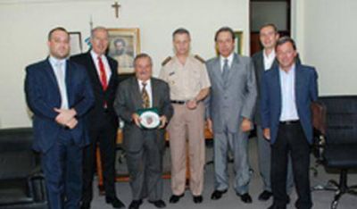 El Director de Gendarmer�a recibi� a la DAIA