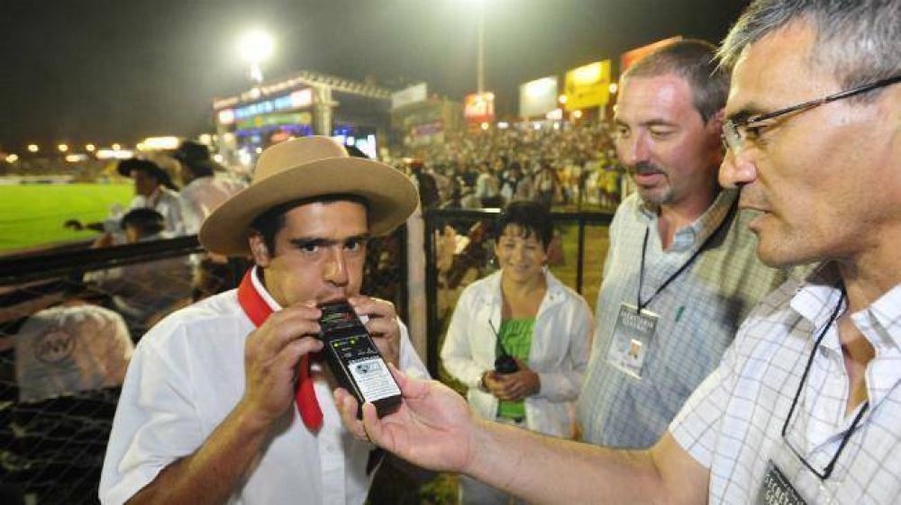 Comenz� la alcoholemia para los jinetes