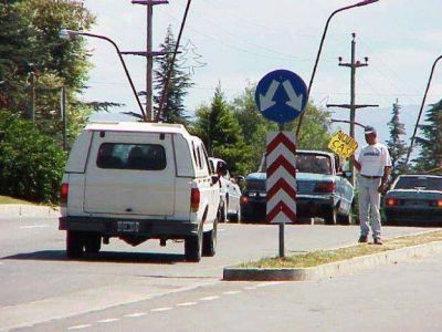 Carlos Paz: Detectan arbolitos en motos que ofrecen casas 