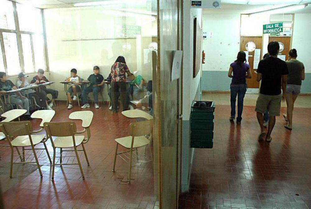 Mil estudiantes se inscribieron para cursar en enero 