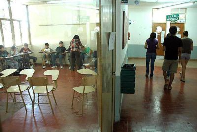 Mil estudiantes se inscribieron para cursar en enero 