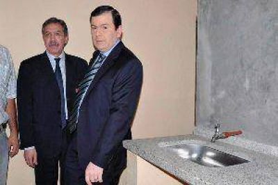 Zamora destac� que este a�o se trabajar� fuerte con cooperativas para construir casas