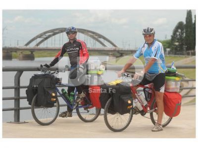 De Rosario a Uruguay en bicicleta