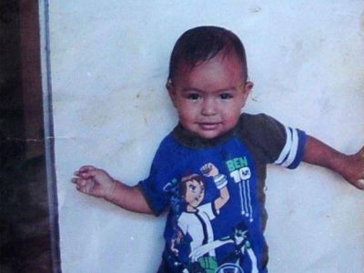 Los vecinos del beb� muerto a golpes ya le hab�an advertido a la Polic�a 
