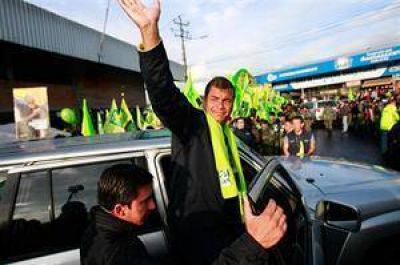 Correa lanz� su campa�a para retener el poder en Ecuador
