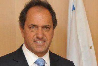 Hogan recibe el martes 8 a Scioli en Miramar