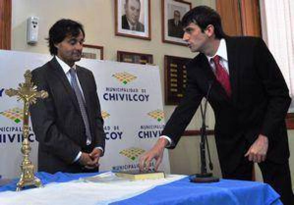 An�bal Pittelli present� a cinco nuevos funcionarios municipales