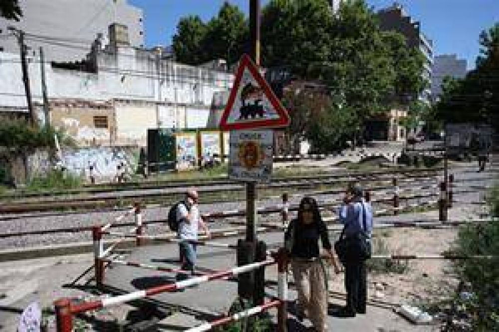 Anuncian la construcci�n de un puente peatonal que los vecinos esperan desde 2004