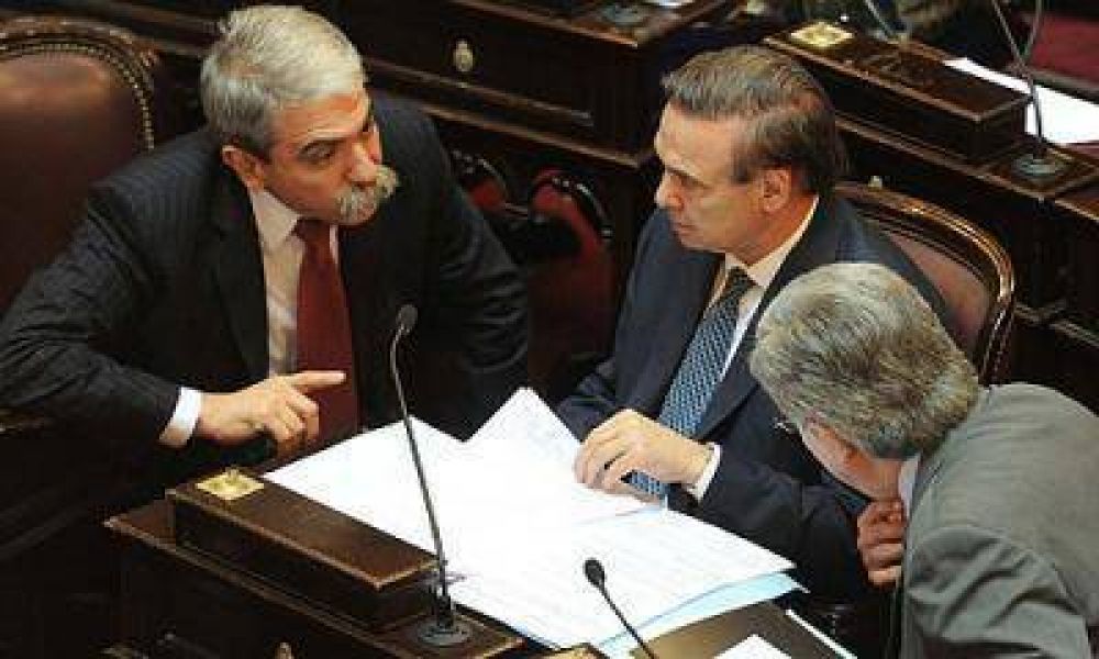 Pichetto entre los que deben renovar su banca en el Senado 