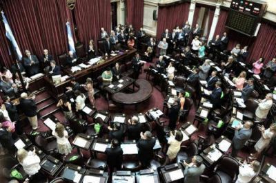 Ocho provincias ponen en juego este a�o 24 bancas en el Senado