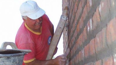 Tras 4 a�os, el salario pierde con los ladrillos